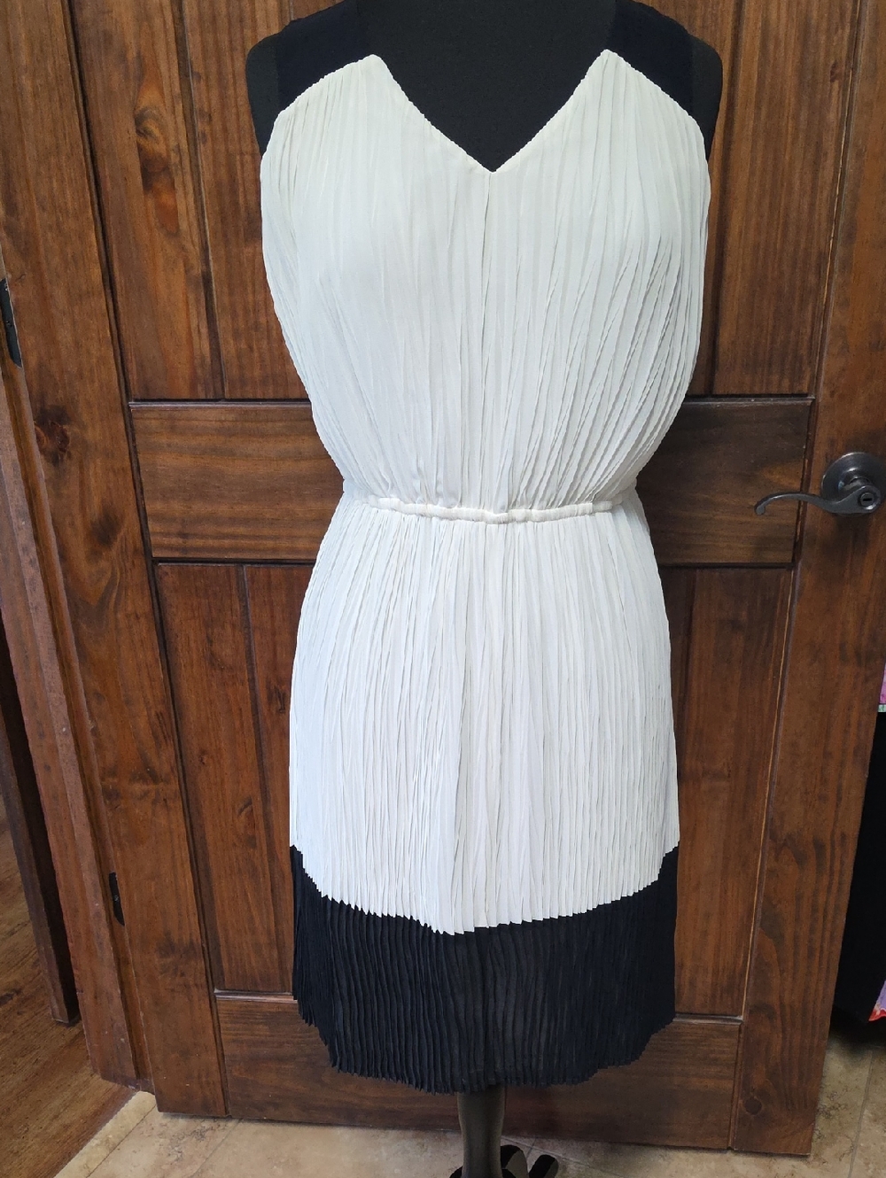 NWT The Limited Two-Tone Pleated V-Neck Midi Dress - White and Black - Size XS